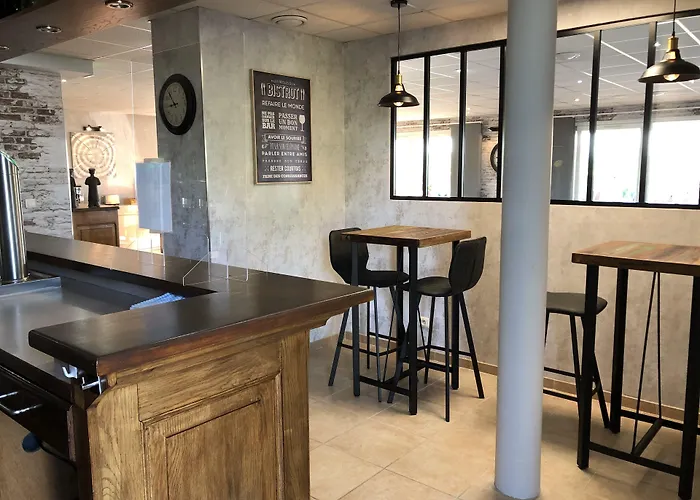 Villa Motel 斯特奈